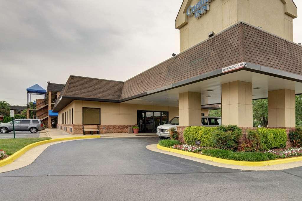 Suburban Studios Tysons Corner فيينا المظهر الخارجي الصورة