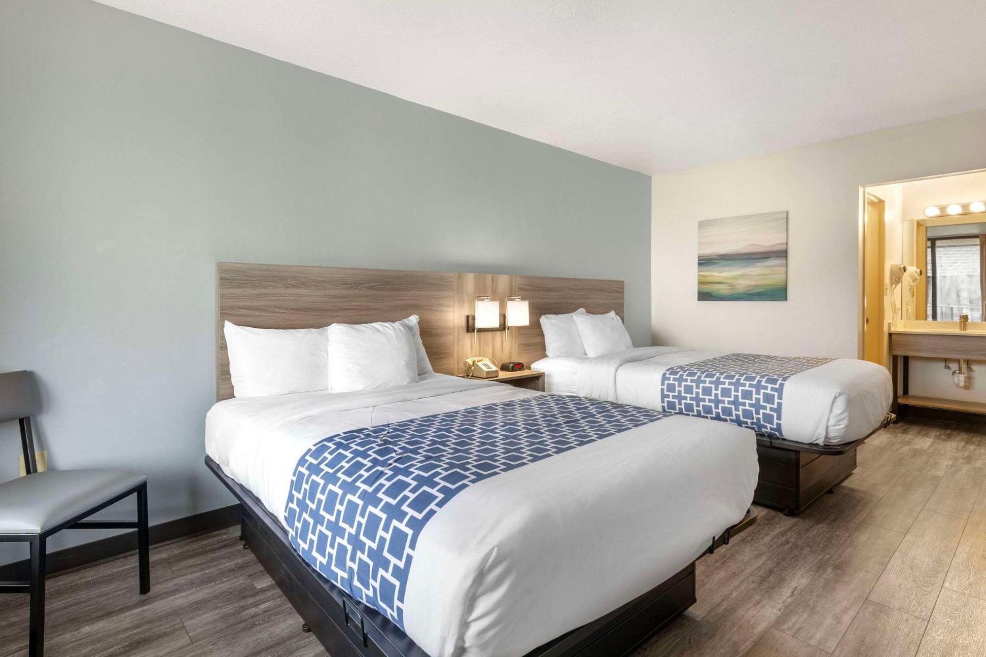 Suburban Studios Tysons Corner فيينا المظهر الخارجي الصورة