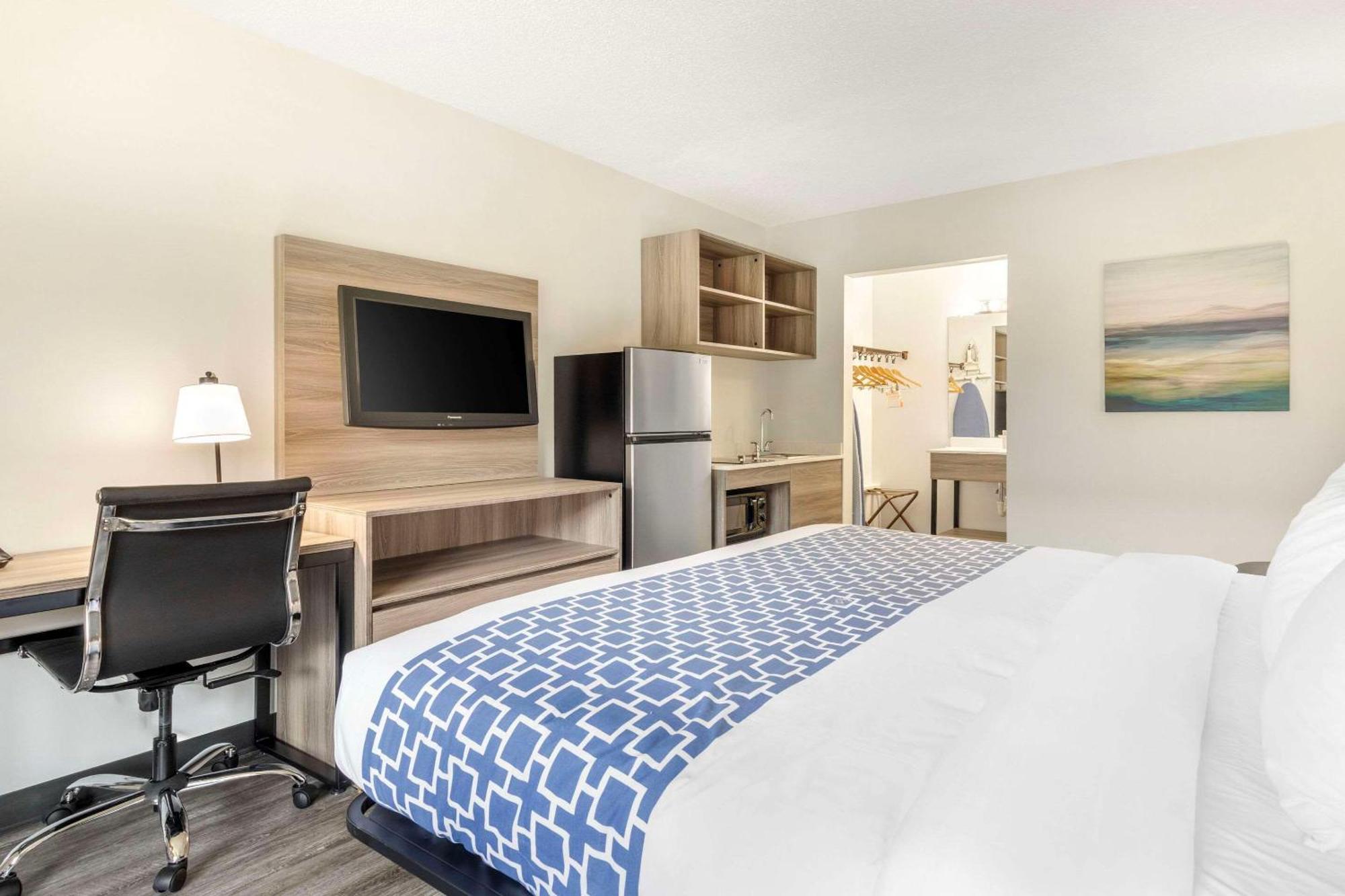Suburban Studios Tysons Corner فيينا المظهر الخارجي الصورة